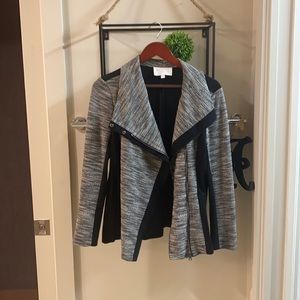 Vince Camuto ladies S suit or casual light jacket. Barely worn, can’t tell